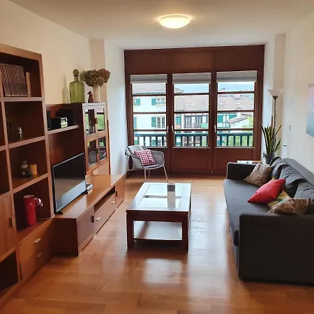 Luminoso Piso Con Terraza Y Aparcamiento Ess01636 * הונדאריבה