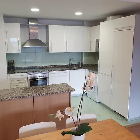 Luminoso Piso Con Terraza Y Aparcamiento Ess01636 アパート *